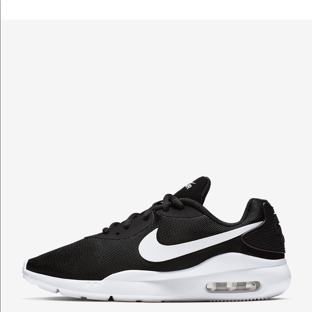 Women’s Nike Air Max Oketo